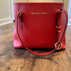 Michael Kors jet set travel tote